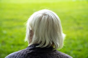 Na samrti mi je majka rekla jezivu tajnu dugu 70 godina: Kad sam otišla kasnije na groblje, utrnula sam od šok prizora