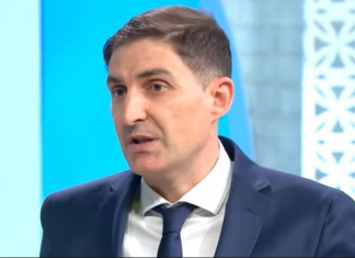 Dejan Čubrilo otkriva kako jesti meso, A DA VAM NE STVARA VISOK HOLESTEROL: Ova namirnica čisti kao bager crijeva, potrebno je da je pojedete 1 sat prije spavanja