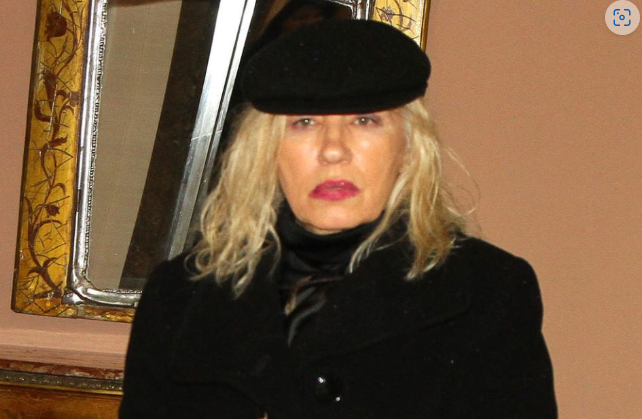 “Roditelji su bili muslimani, nisam ih mogla menjati, ali veru jesam: Hodža mi nije dozvolio da sahranim oca kako želim, ni danas ne znam gde mu je grob”