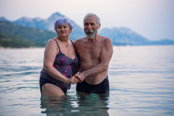Kada je Anka upoznala Izeta svi su joj okrenuli leđa: Ćerka joj se brinula šta će selo reći, a onda je poruka od unuke promenila sve