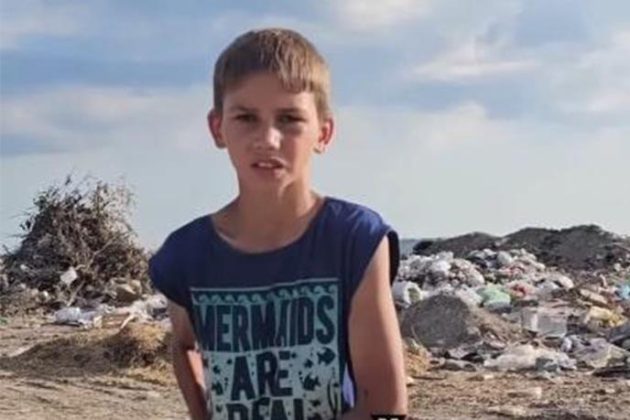 “Mama me ostavila na stanici kad sam imao 5 godina” Potresna priča malog Dušana rasplakala državu: Umjesto doručka sanja hljeb, živi u šupi bez struje