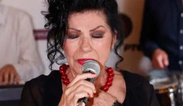 Naša pevačica je sahranila sina jedinca: Od toga dana, njena druga kuća je groblje