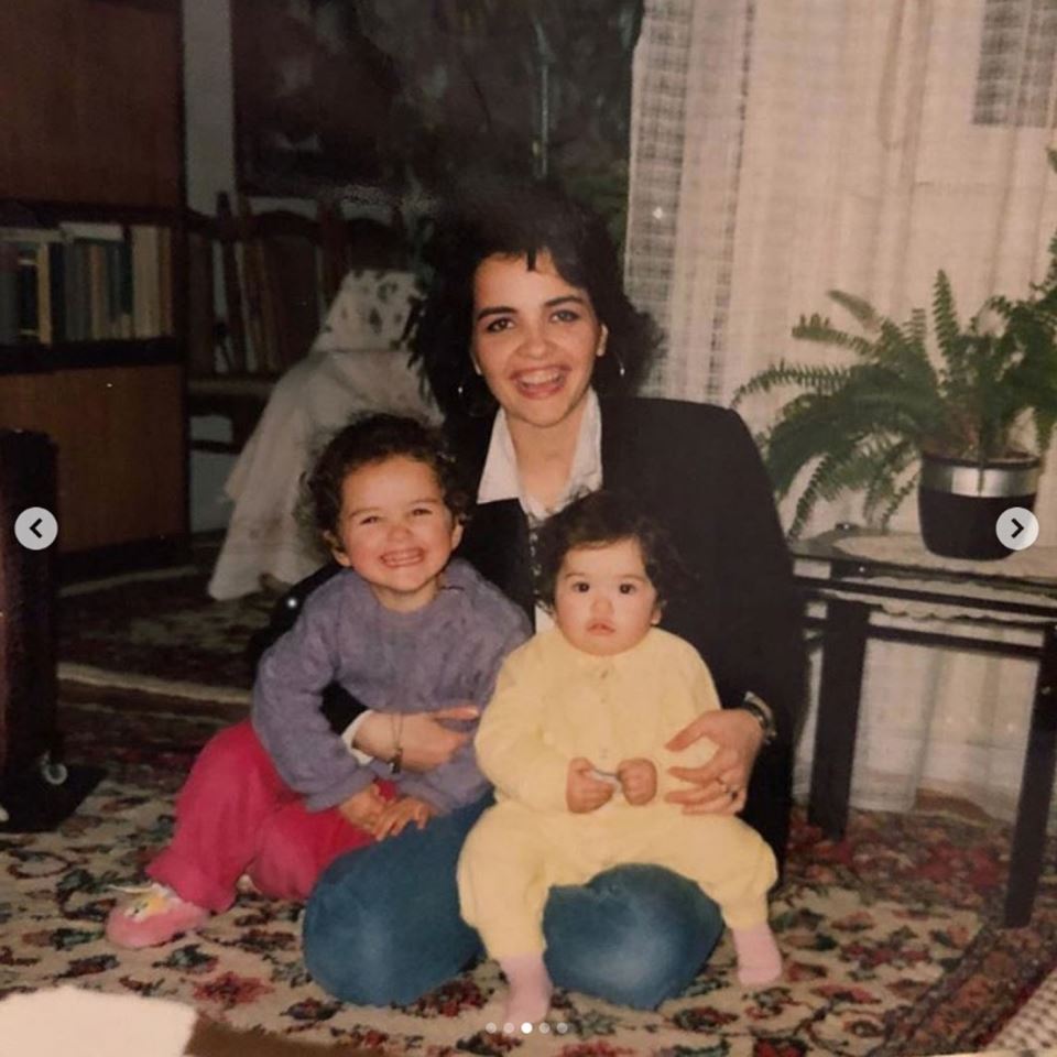 Odrasla u Prizrenu i ponosi se Kosovom, majka psihijatar je pretvorila u megazvezdu: Svi se pitaju kako ovu Albanku muž trpi kad je sve partnere uništila do sad