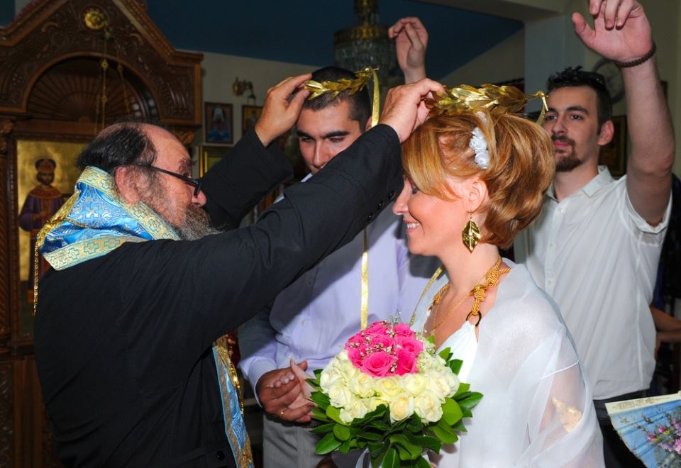 Sanja, Tijana i Ivana udale su se za Grke i otkrile kako oni tretiraju svoje žene: Najviše ih je iznenadio odnos sa svekrvom i običaj vezan za decu