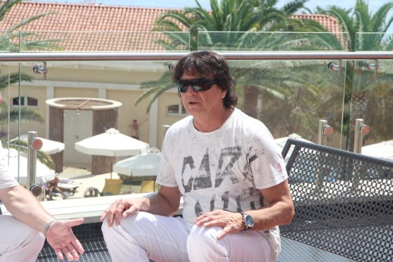 Za ovu pesmu Zdravko Čolić kaže da je najbolja, ali je nikad ne peva na koncertima: Razlog je neverovatan