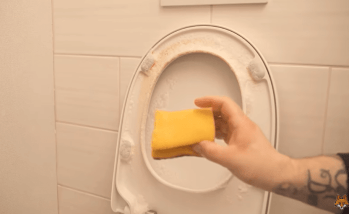 Žute mrlje sam pokušala ukl0niti po BAK1NIM SAVJETIMA i od tada nisam radila drugačije: Čisti se savršeno i potpuno lako!