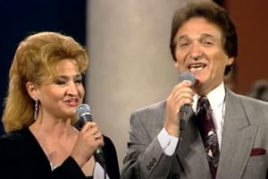 “BILI SMO BESKUĆNICI!” Nedeljko Bilkić otkrio sa kakvim su se nedaćama borili on i njegova supruga Dušica: Nismo imali ništa!