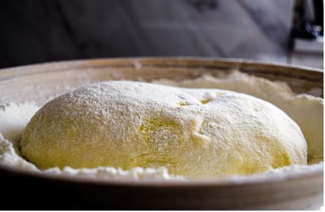 Dodajte samo ovaj sastojak i svako će testo rasti kao ludo, biće meko i vazdušasto kao oblak, a imaće i odličan „šmek“