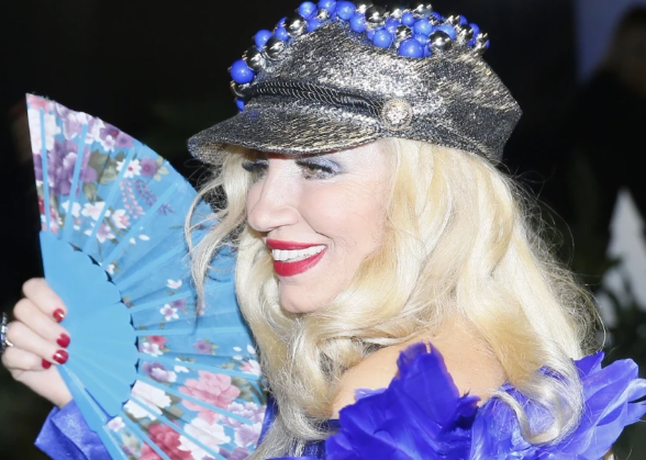 Folkerka NE MOŽE DA PREŽIVI od PENZIJE, PA SKUPLJA PORED KONTEJNERA: “NE SRAMIM SE, TAKAV JE ŽIVOT!”