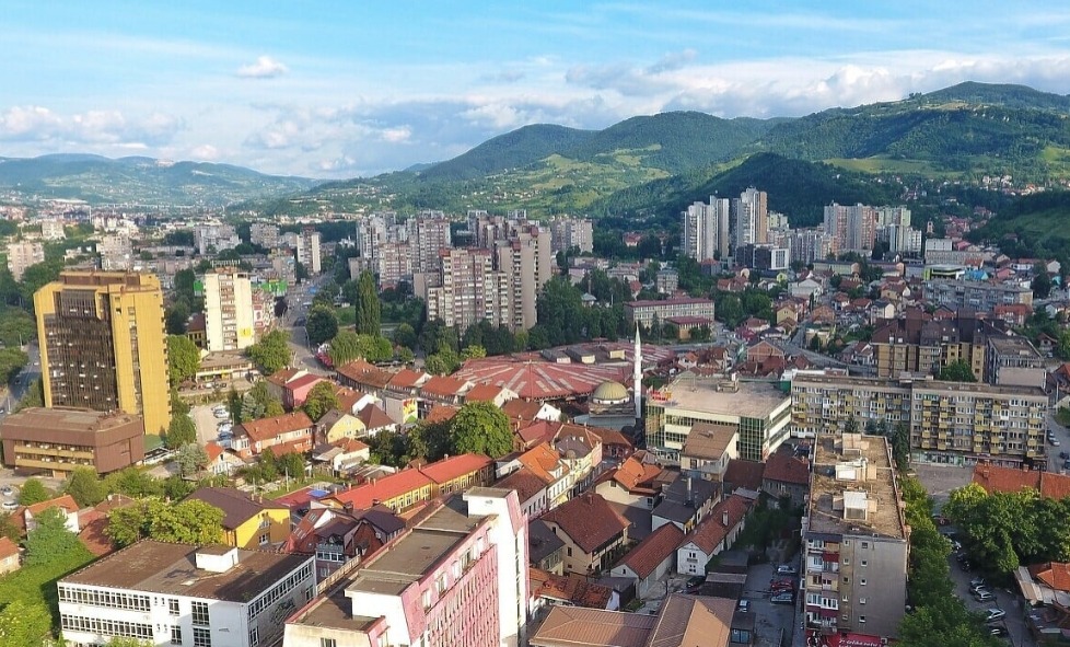 HAOS U ZENICI: Žena sa ljubavnikom sjela u taksi svog muža!!!