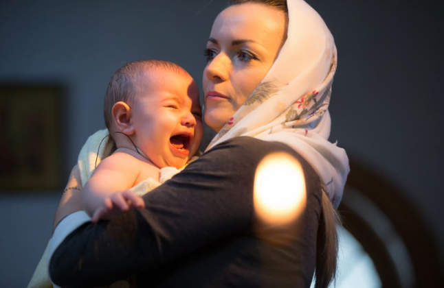Šta će dete naslediti od vaše svekrve: Genetičari kažu da se ova osobina prenosi sa bake na unuke i tu pomoći nema