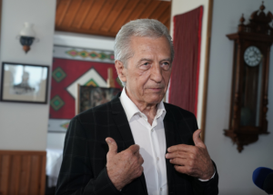 “SVE VREME VAS OBMANJUJU I LAŽU” Komšinica progovorila o razvodu braka Miroslava Ilića i supruge Goce: “Za nju tek nemam reči”