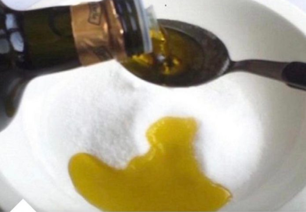 MJEŠAVINA SOLI I MASLINOVOG ULJA: Nakon ovog tretmana nećete osjetiti nikakvu bol u vratu i kičmi za sljedećih pet godina