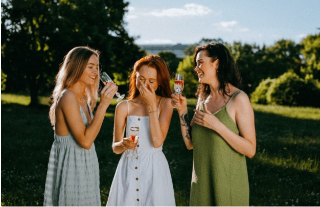 Ne vjerujte im ni za živu glavu: Ovi horoskopski znakovi će izbrbljati i vaše najveće tajne