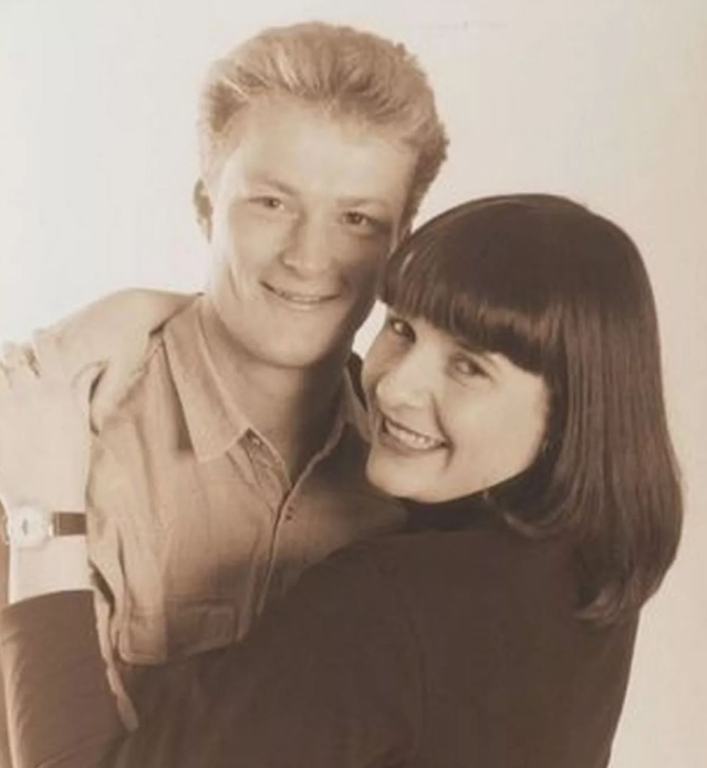 Preturajući po tavanu slučajno sam našla pisma stara 30 godina: U njima se krila strašna izdaja majke i šok istina o mom prvom dečku kojeg nikad nisam prebolela