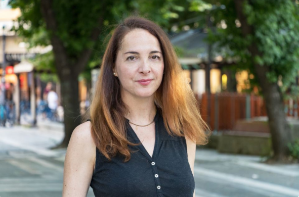 Sahranila sam muža pre 5 godina, taman kada sam da živim sa tugom, pojavio se na mojim vratima: Istinu koju mi je saopštio zabolela me više od njegove smrti