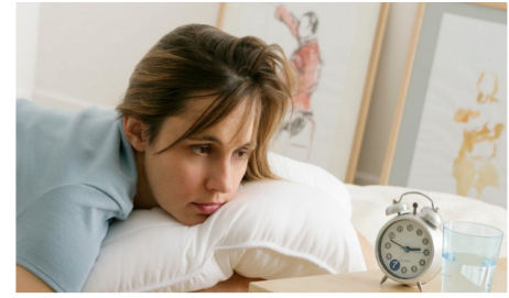 Znate li što znači kada se probudite između 3 i 5 ujutro: OVO vam tijelo pokušava reći!