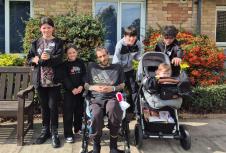 Mislio je da ga bole leđa zbog godina, a onda je saznao opaku dijagnozu: Umro 2 mjeseca posle pojave prvih simptoma