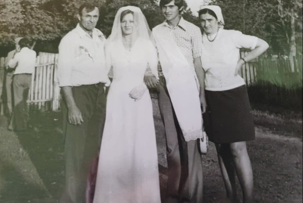 Ostavila sam verenika nedelju dana pre venčanja kad sam ga videla sa drugom ženom: 50 godina kasnije dobila sam pismo od njega koje mi je slomilo srce na komade