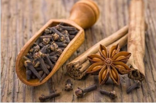 TO JE RAZLOG zašto sam počeo žvakati klinčiće svaki dan: Moram zahvaliti majčinoj ljekarnici na ovom sjajnom SAVJETU