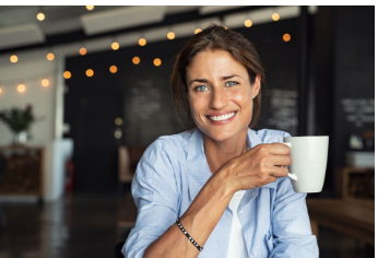 Majka je uvek gurala mlađu ćerku da se uda za bogataša: Tek kada se ćerka udala, starija je otkrila majčinu mračnu tajnu o tom braku.
