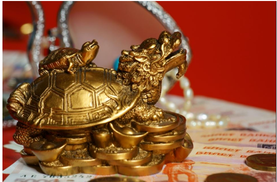 7 poklona koje ne smete da poklonite za Novu 2026