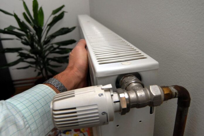 Koja je idealna temperatura termostata zimi? Uz ovu održavate savršeni omjer topline i niskih računa!